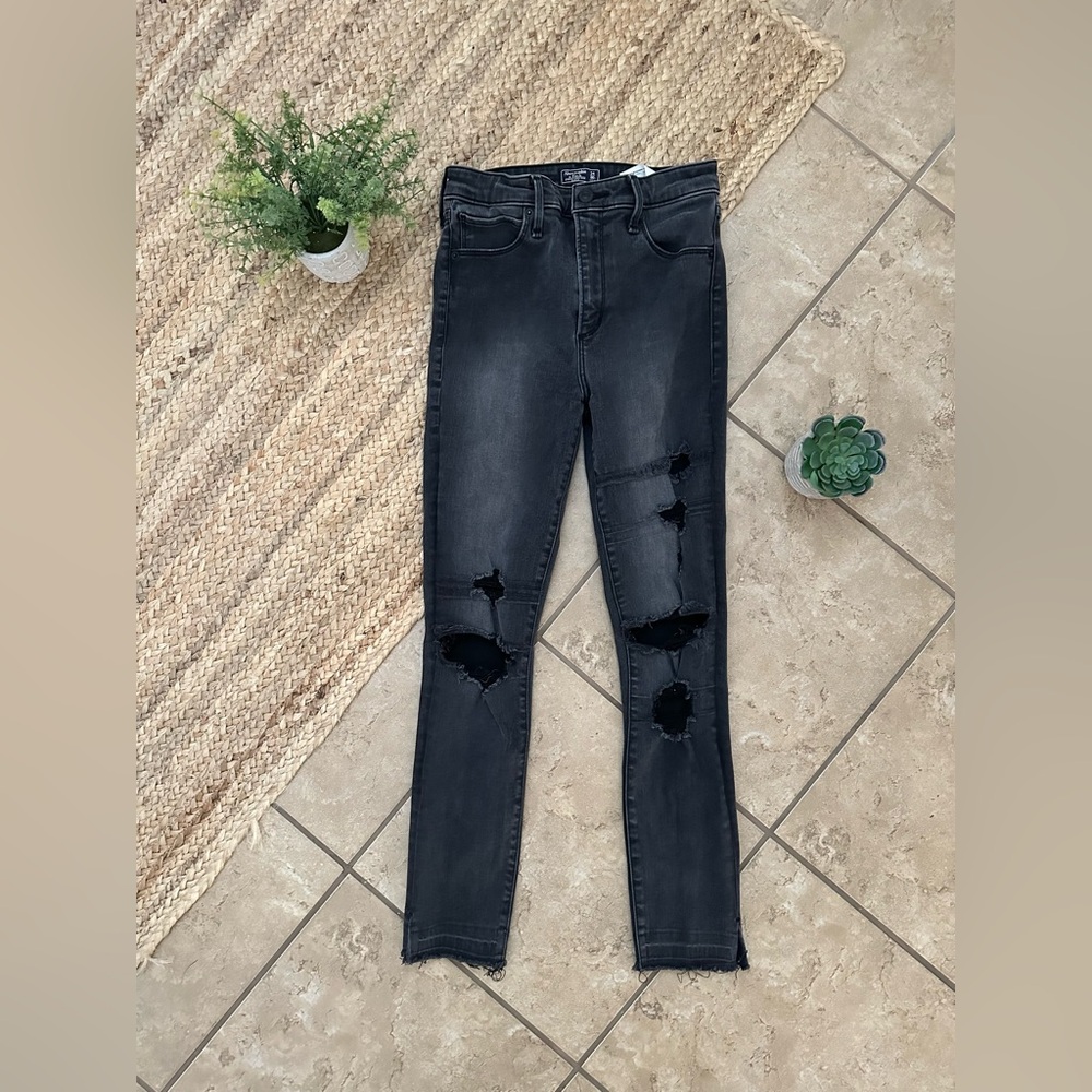 ABERCROMBIE SKINNY JEANS